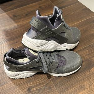 Nike Air Huarache Men’s Size 12